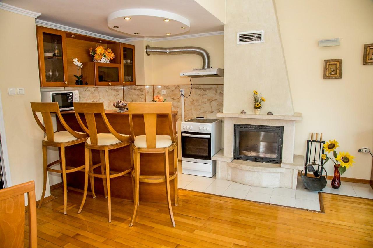Spacious & Sunny Maisonette With Terrace Near Centre By Flаt Manаger بورغاس المظهر الخارجي الصورة