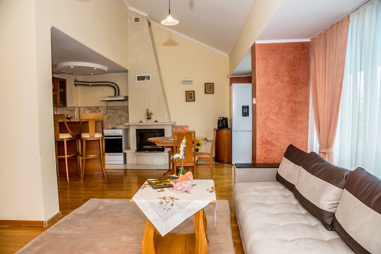 Spacious & Sunny Maisonette With Terrace Near Centre By Flаt Manаger بورغاس المظهر الخارجي الصورة