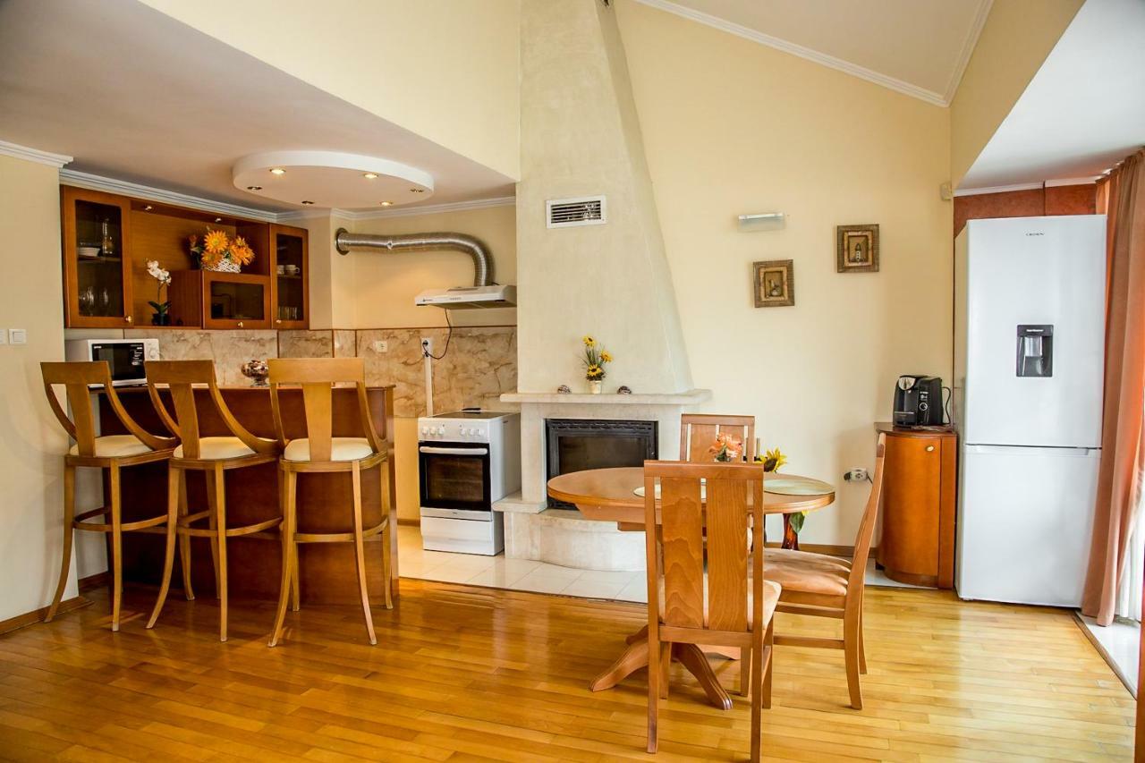 Spacious & Sunny Maisonette With Terrace Near Centre By Flаt Manаger بورغاس المظهر الخارجي الصورة
