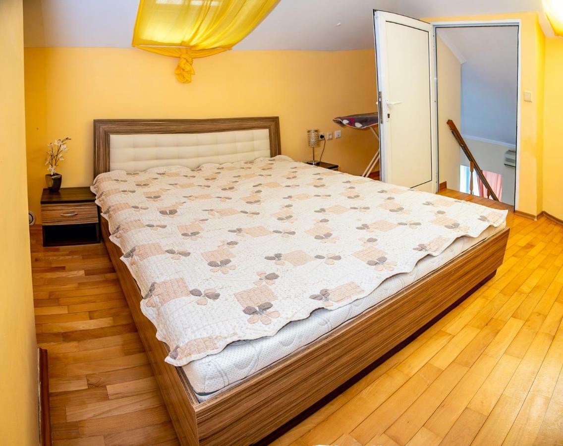 Spacious & Sunny Maisonette With Terrace Near Centre By Flаt Manаger بورغاس المظهر الخارجي الصورة